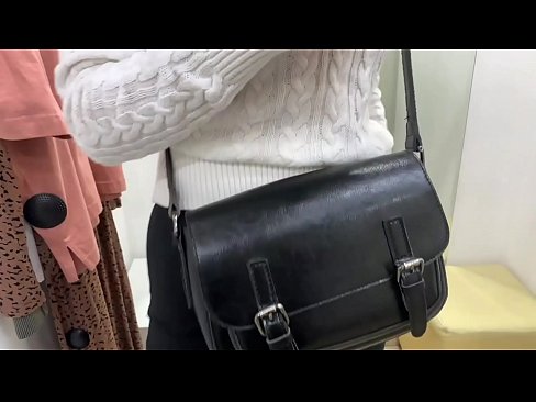 ❤️ Јавна мастурбација на младата кучка FeralBerry со дилдо во фитинг просторијата ️ Порно видео на mk.pornado-co.ru ❌️❤
