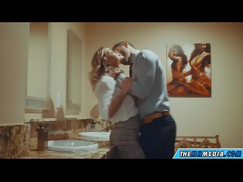 ❤️ Кога бујна русокоса ќе ве заведе во јавен тоалет ️ Порно видео на mk.pornado-co.ru ❌️❤
